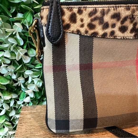 Burberry house check crossbody bag clutch with leopard calf hair trim in VGUC - Picture 5 of 16
